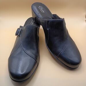 Clarks Bendables Leather Mules With Buckle And Topstitch Detail 8.5M